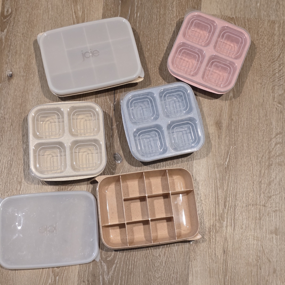 Joie Multi-Color Plastic Tray Set